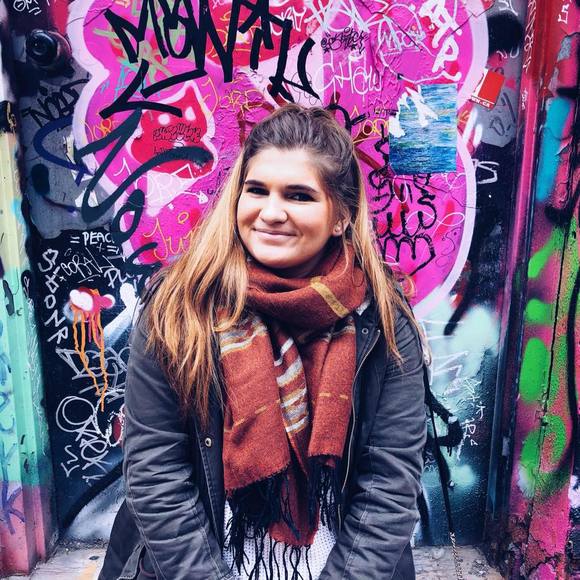 Meet your Posher, Katharine - Picture 1 of 1